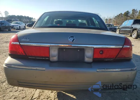 2000 Mercury Grand Marquis Gs z USA, uszkodzony, nr VIN 2MEFM74W5YX653134